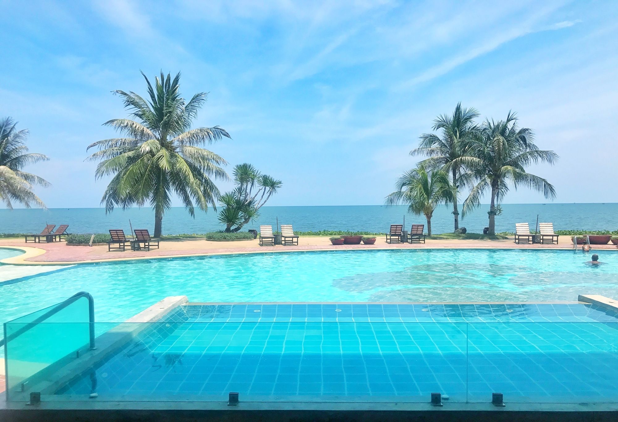 Апартаменты A2E : Ibiza Khao Tao Hua Hin Пранбури Экстерьер фото